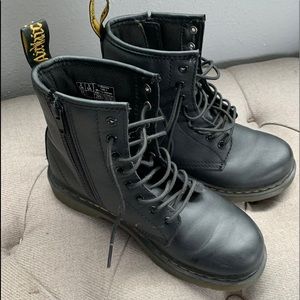 Dr martens kid size